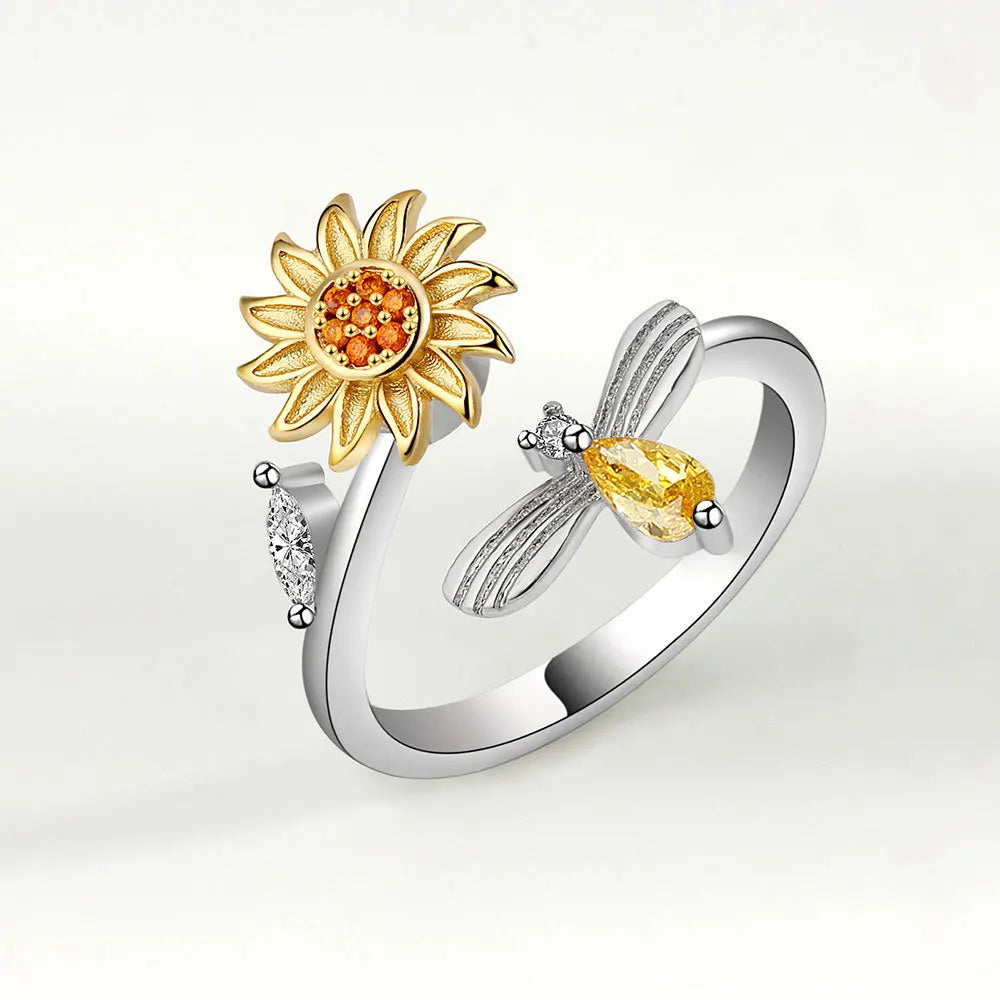 The Harmony Flower Kinetic Ring