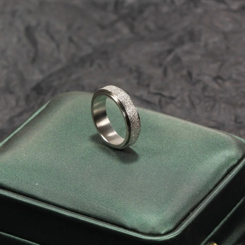The Stardust Kinetic Band Rings