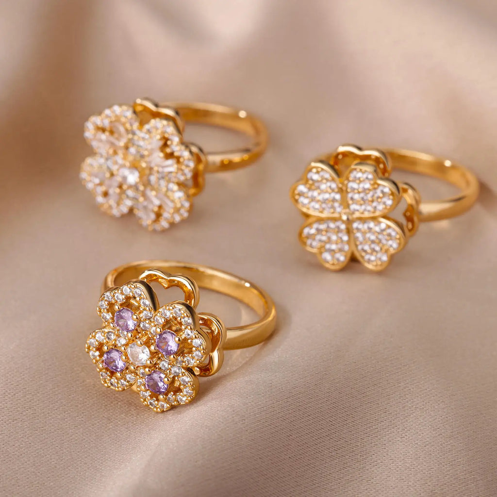 The Crystal Clover Kinetic Ring