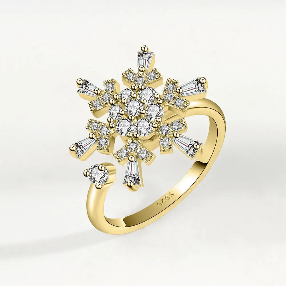 The Lumière Snowflake Ring