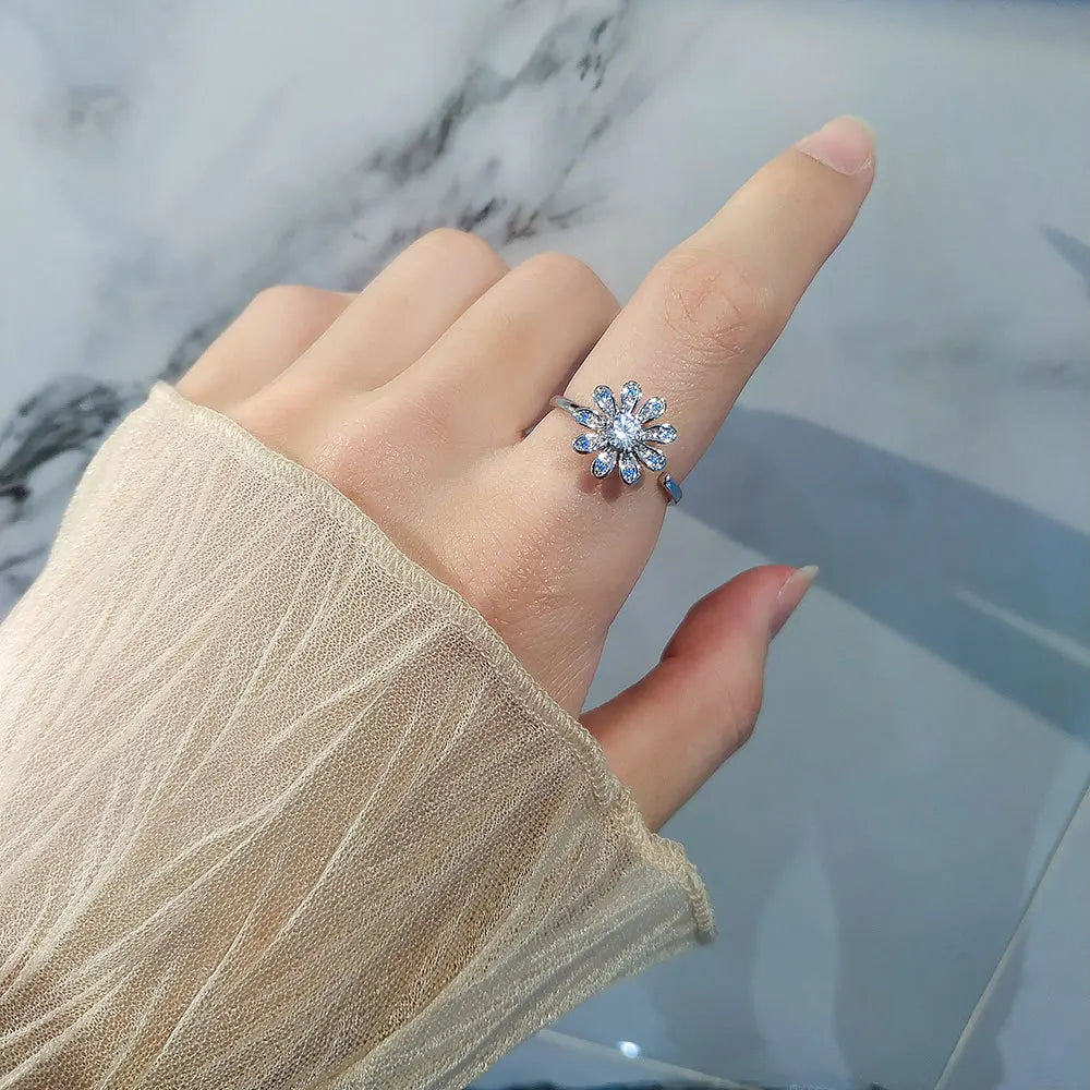 The Harmony Flower Kinetic Ring