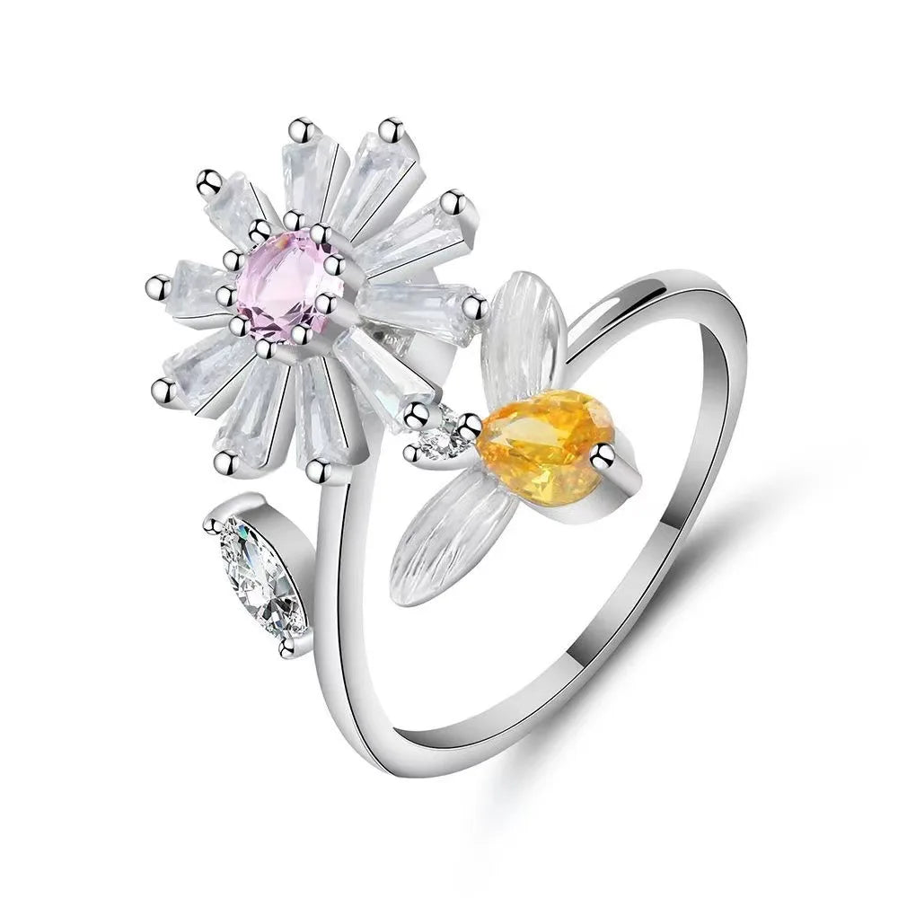 The Harmony Flower Kinetic Ring