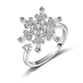 The Lumière Snowflake Ring