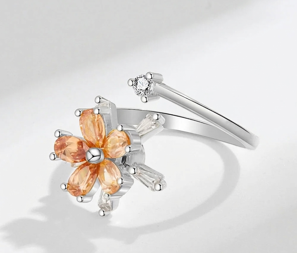 The Harmony Flower Kinetic Ring
