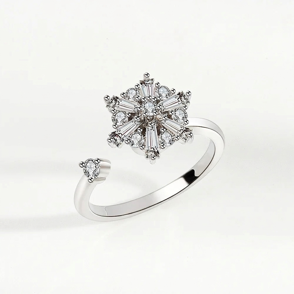 The Lumière Snowflake Ring